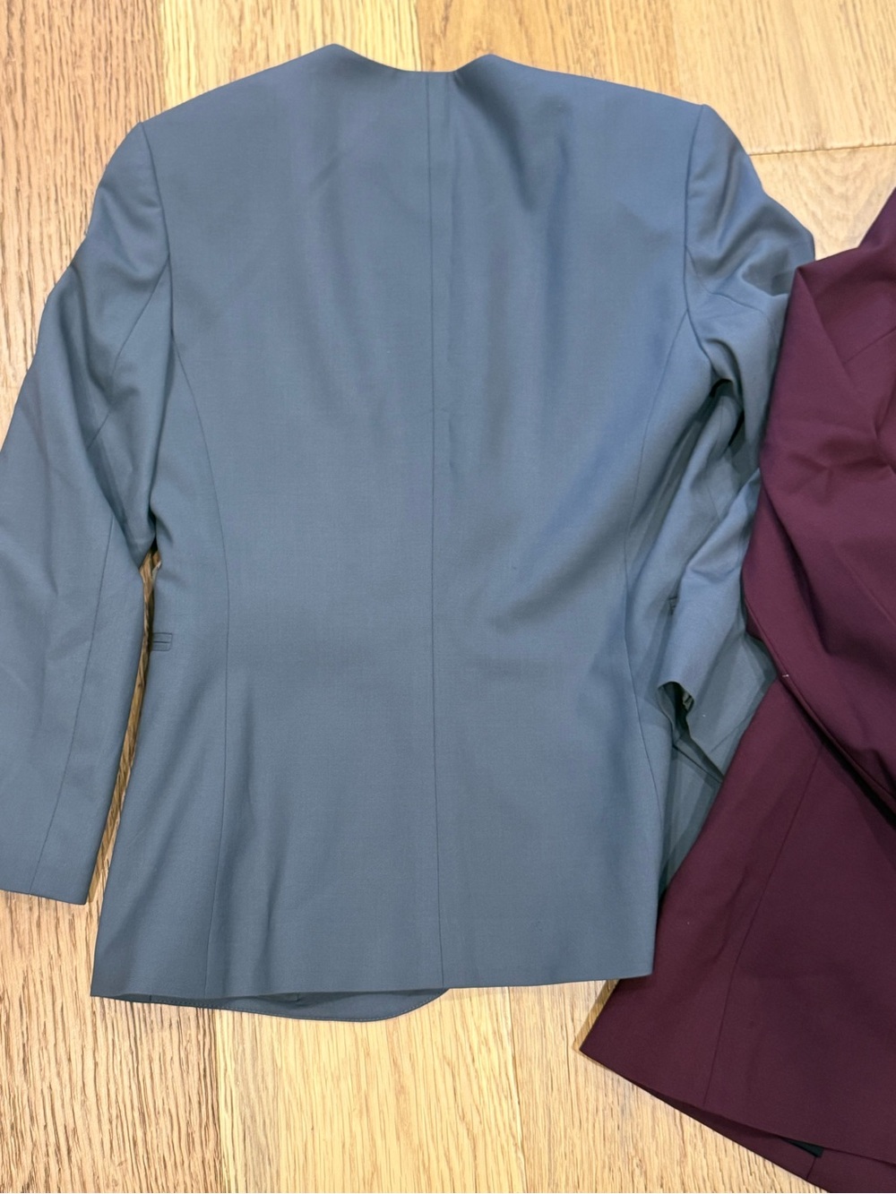 *Theory Blazer Bundle Women's Size 0 Gray Open Front & Burgundy Tailored Jackets - Picture 10 of 12